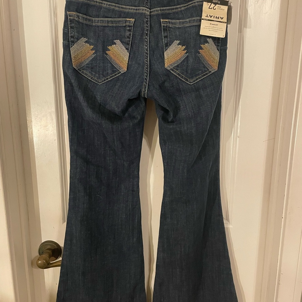 NWT Ariat Dark Blue Flare Jeans, size 27S, fits like a regular length 27